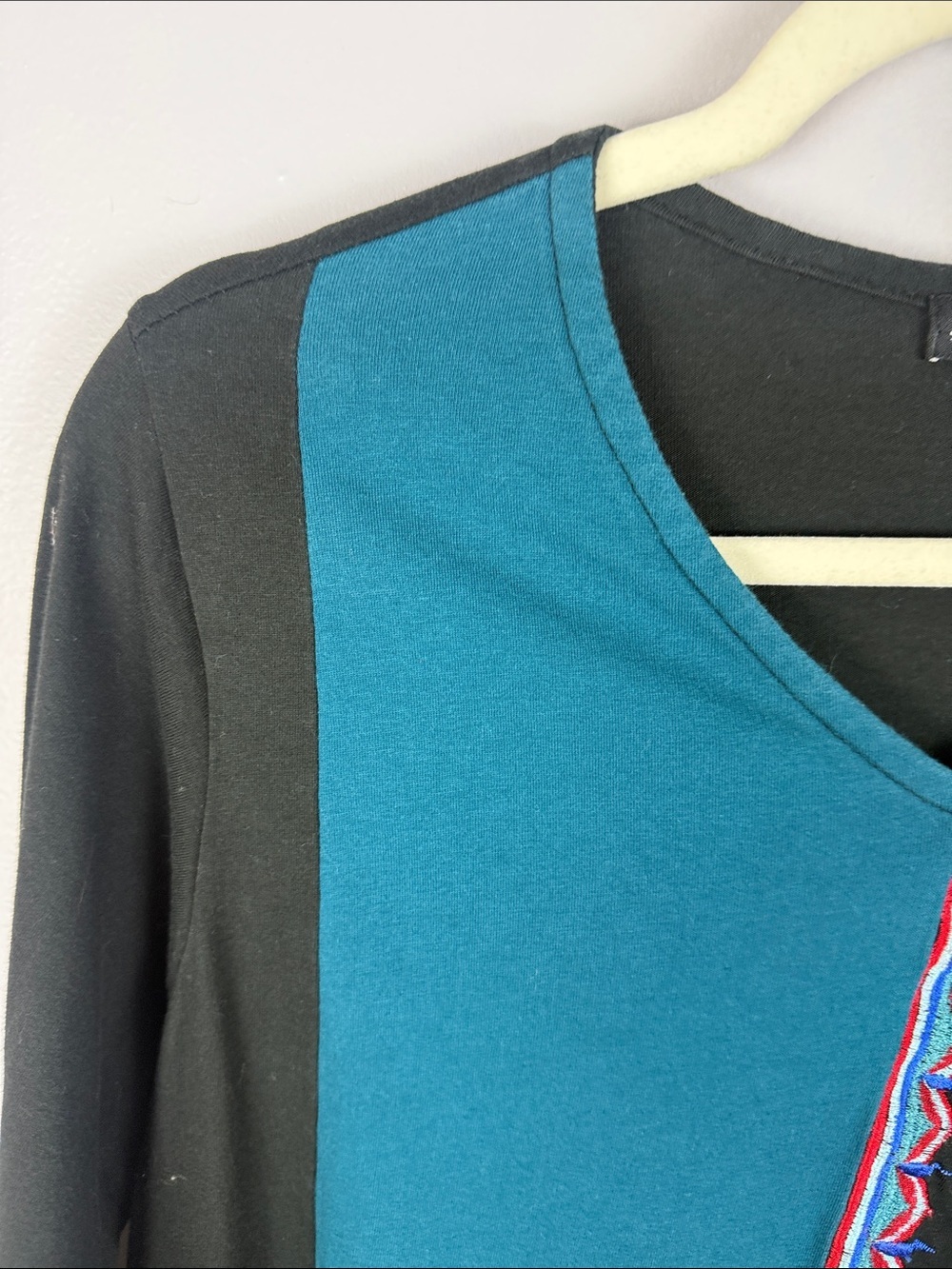 Leopards & Roses Cotton Embroidered Colorblock Asymmetric Long Sleeve Top L - Picture 6 of 15